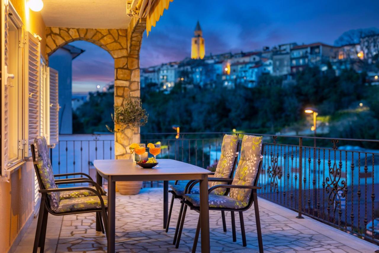 Apartman Marina Vrbnik Buitenkant foto