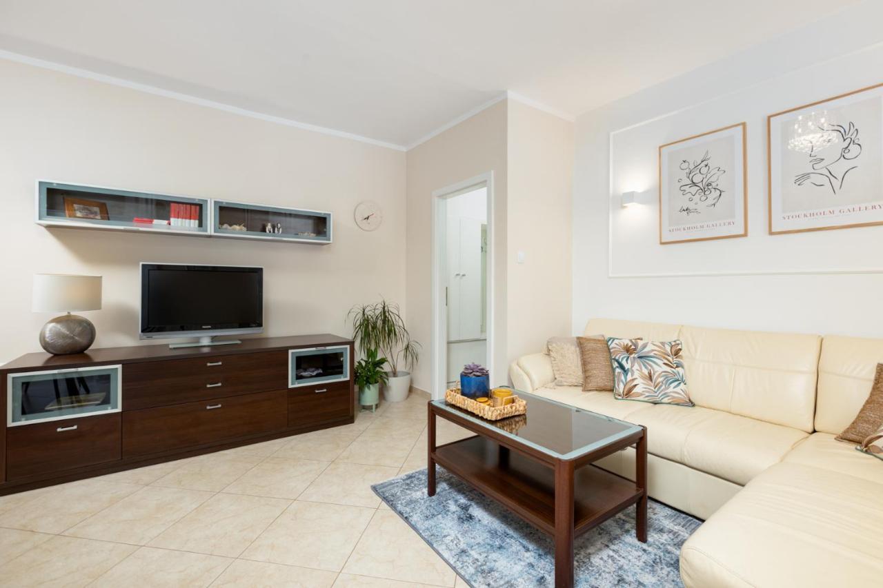 Apartman Marina Vrbnik Buitenkant foto