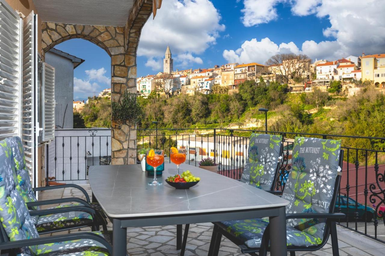 Apartman Marina Vrbnik Buitenkant foto