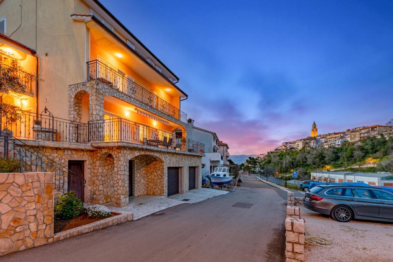 Apartman Marina Vrbnik Buitenkant foto