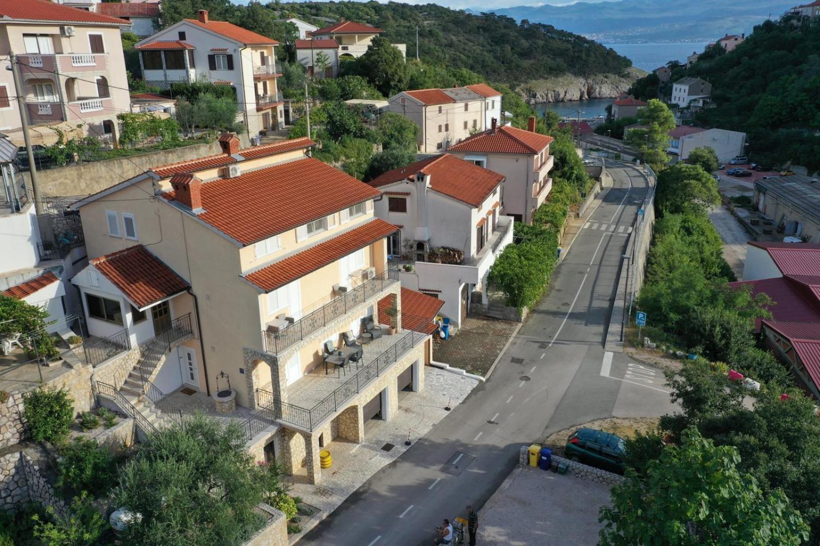 Apartman Marina Vrbnik Buitenkant foto