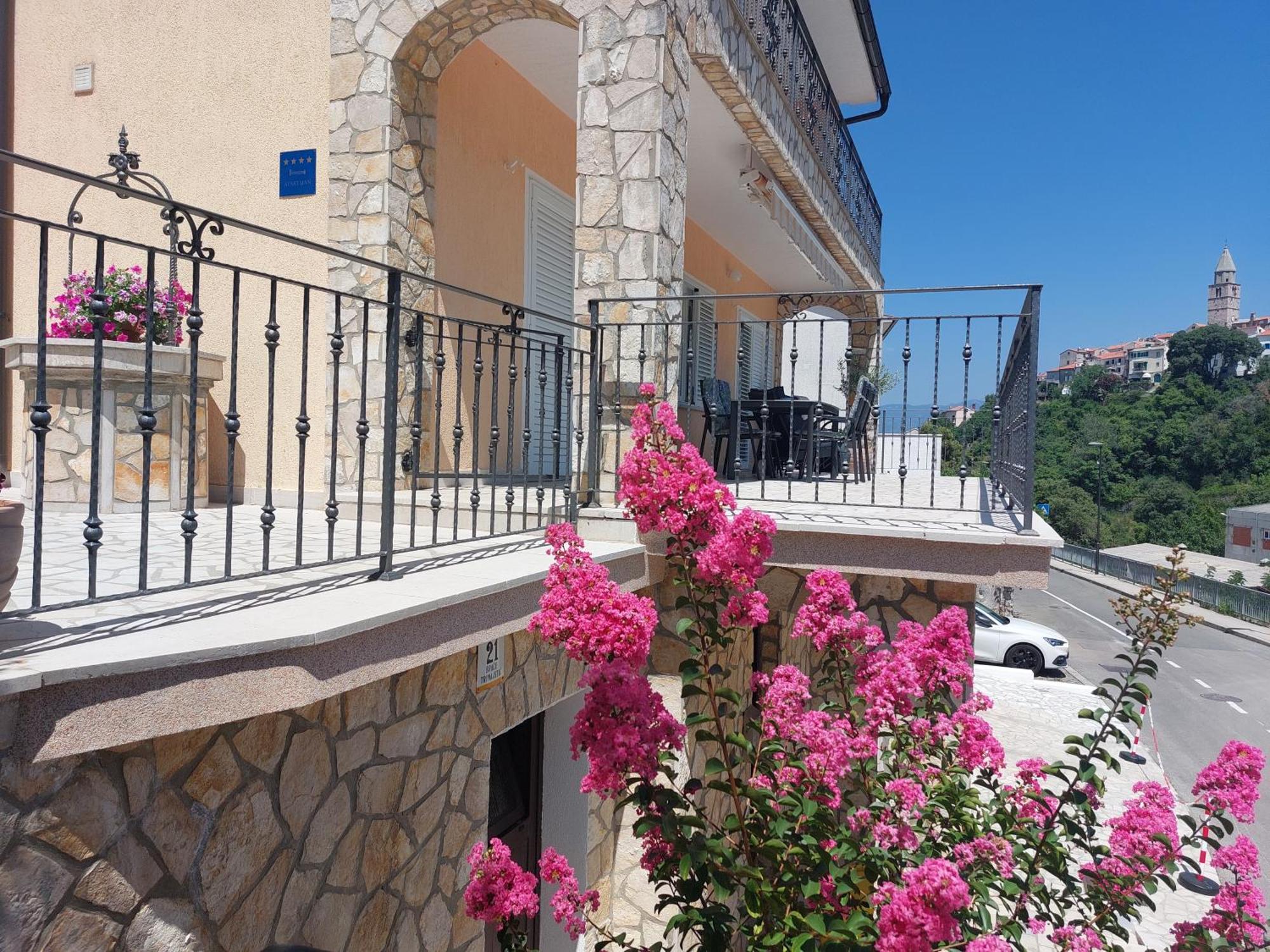 Apartman Marina Vrbnik Buitenkant foto